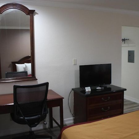 Value Inn & Suites Рединг Екстериор снимка