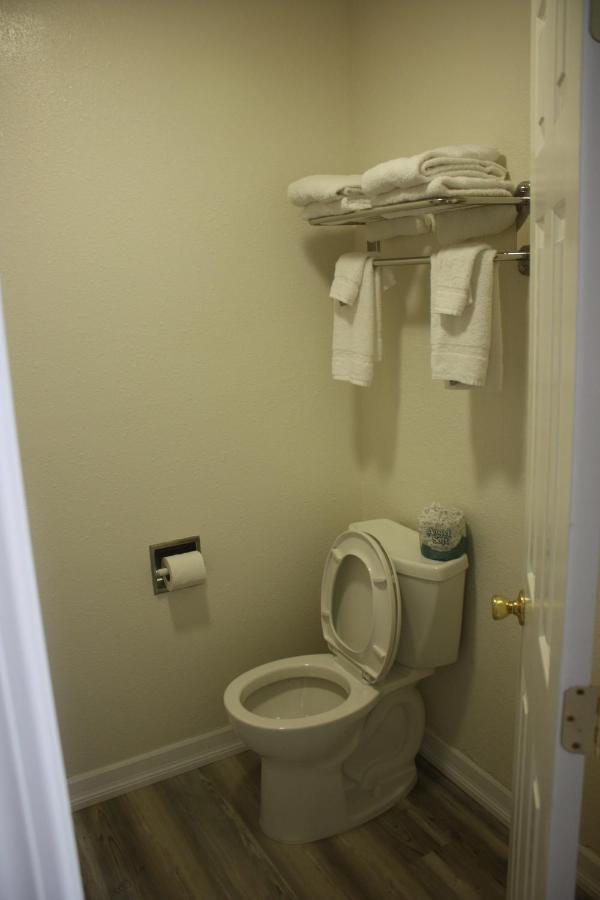 Value Inn & Suites Рединг Екстериор снимка