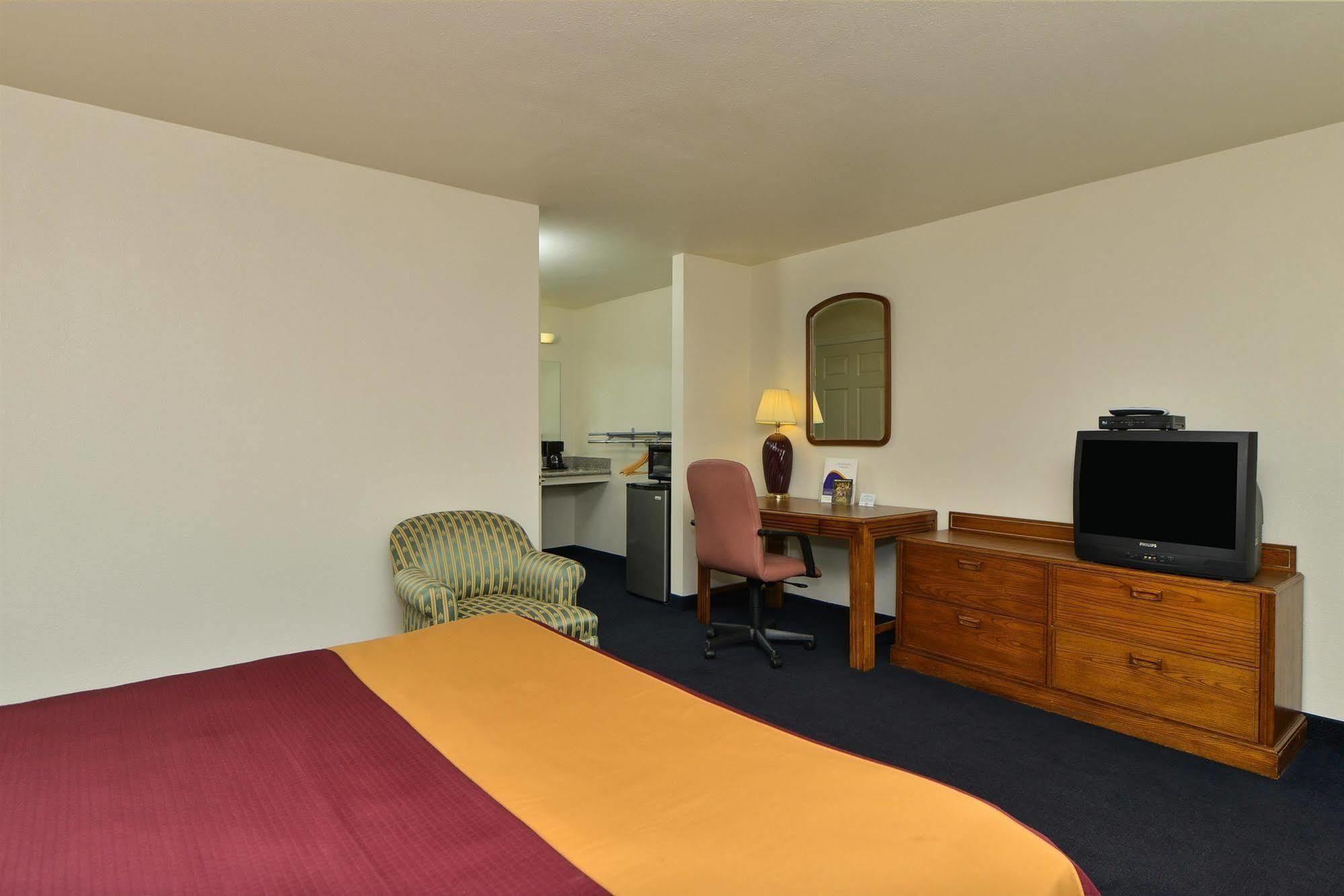 Value Inn & Suites Рединг Екстериор снимка