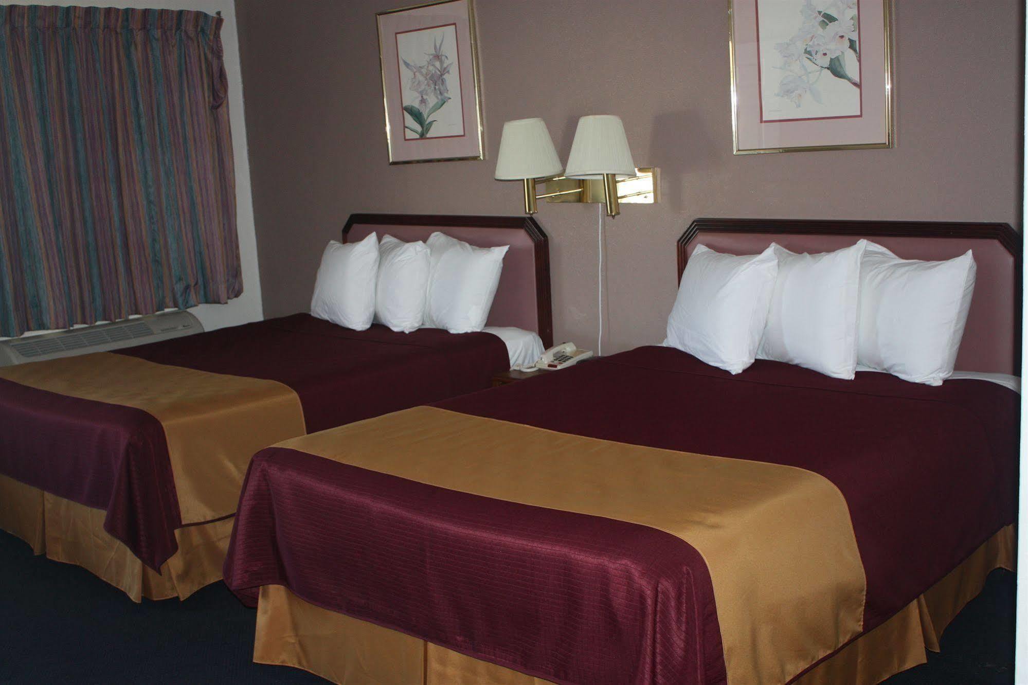 Value Inn & Suites Рединг Екстериор снимка