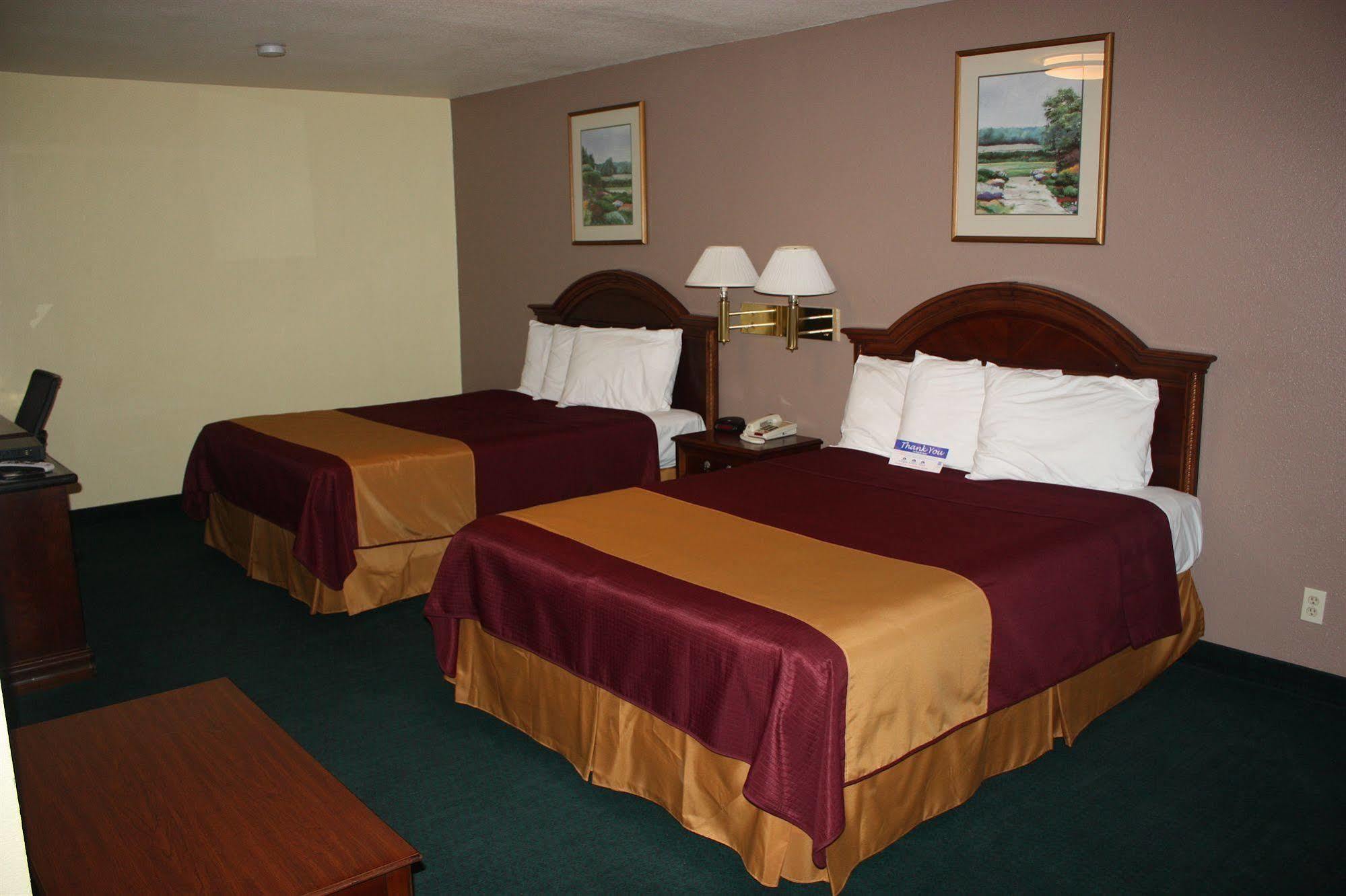 Value Inn & Suites Рединг Екстериор снимка