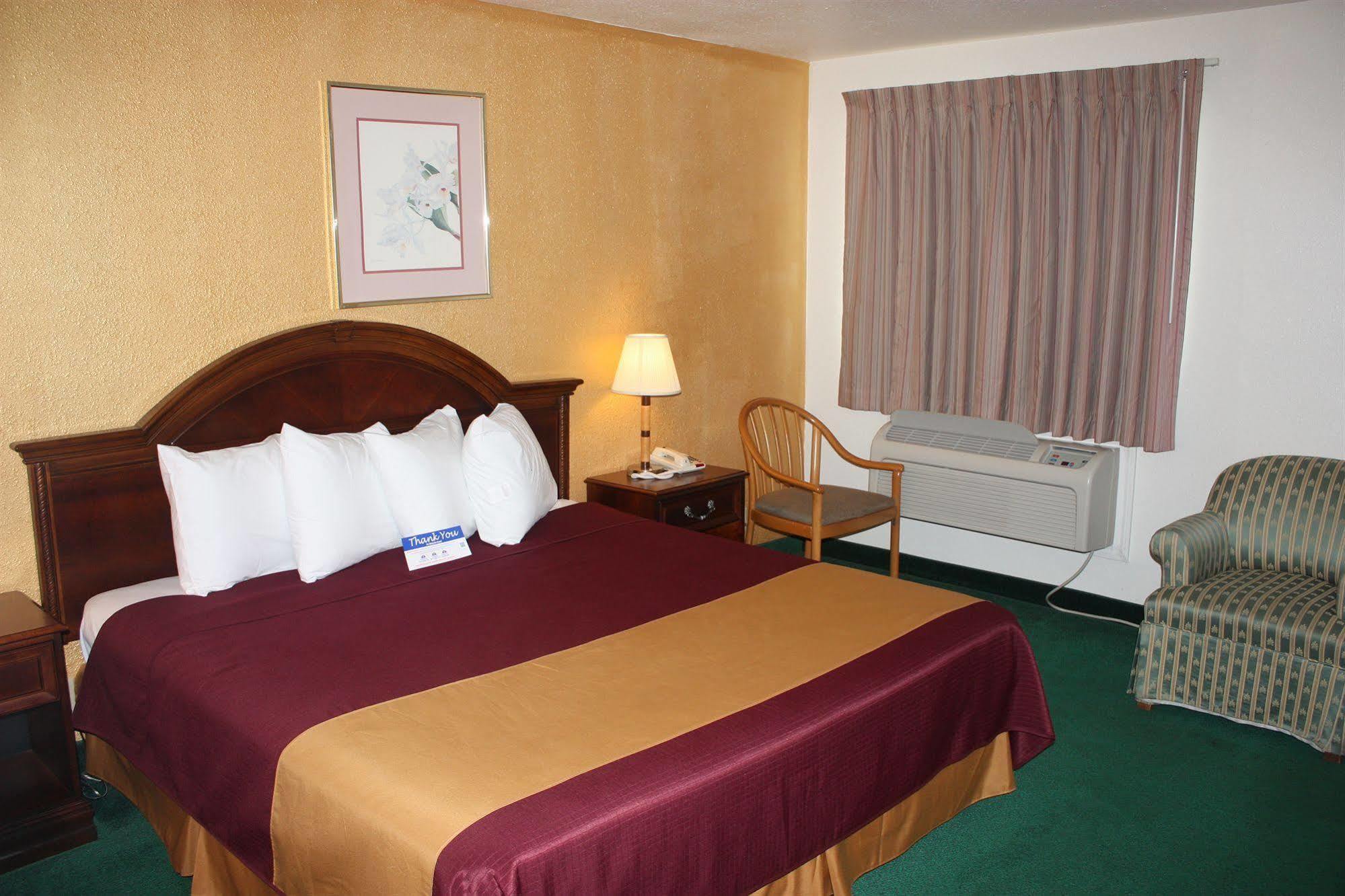 Value Inn & Suites Рединг Екстериор снимка