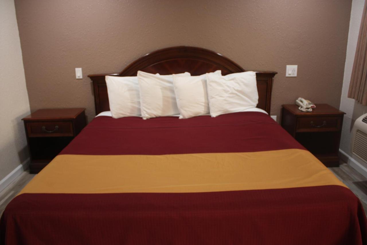 Value Inn & Suites Рединг Екстериор снимка